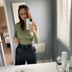 Meet your Posher, Romy